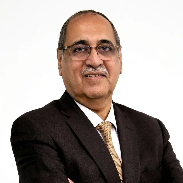 Dr. Khalid Mahmud Shah — Best Orthopedic Surgeon in Karachi, AlKhaleej
