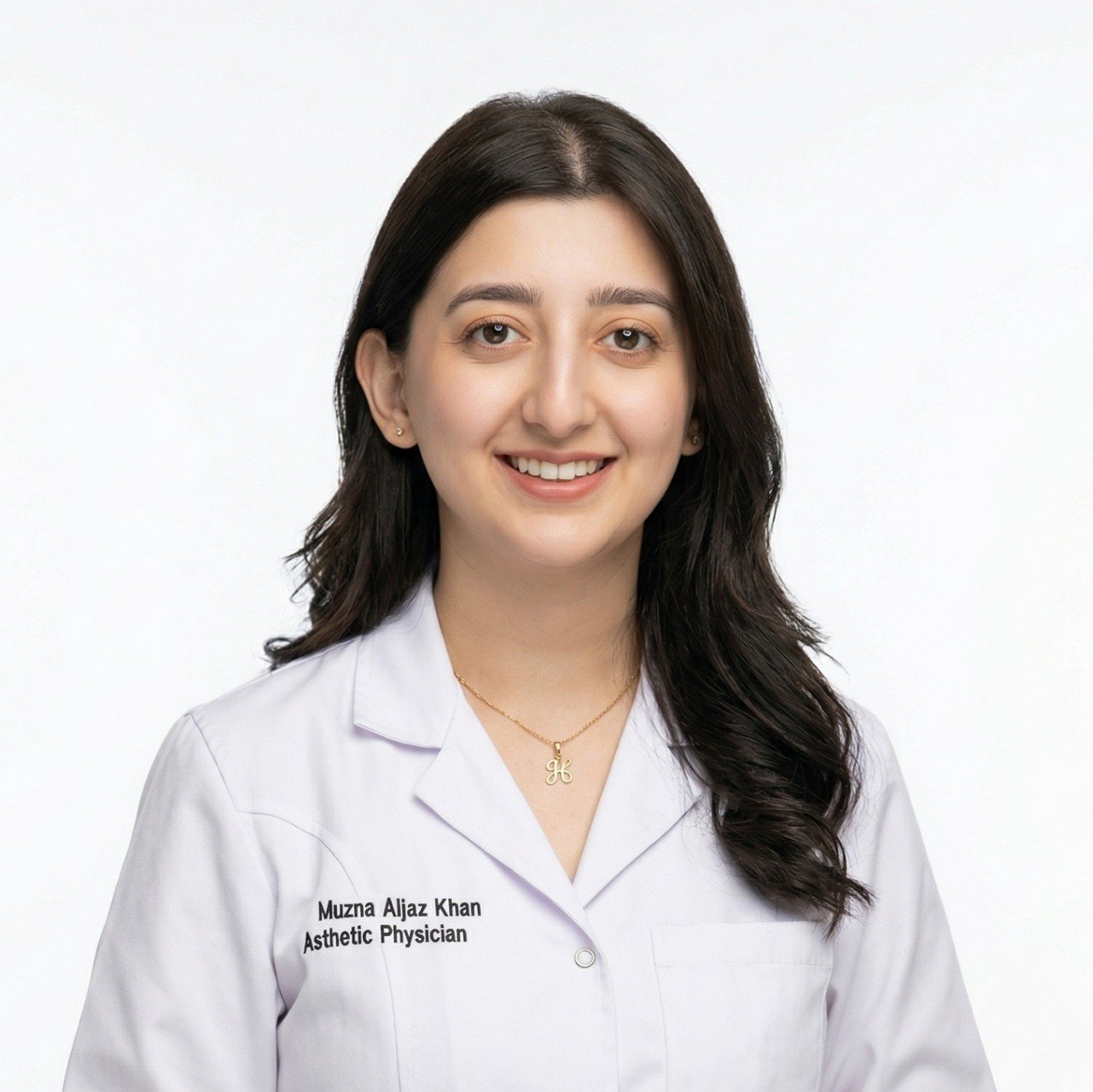 Dr. Muzna Aijaz Khan — Aesthetic Physician & Skin Specialist Karachi